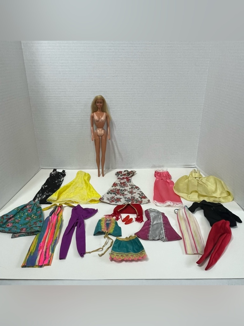 BARBIE vintage Sun Lovin Malibu Barbie doll with clothing lot 70’s